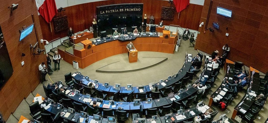 Retrasan cuentas por 18 meses y ocultan facturas en el Senado