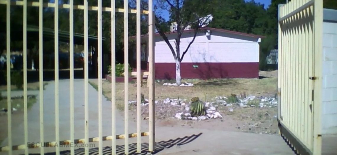 Padres denuncian abandono en primaria Héctor Mosqueira de Empalme