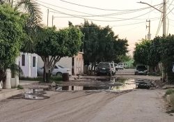 Vecinos de la colonia 29 de Septiembre denuncian colapso constante de drenaje en Empalme