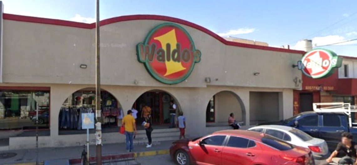 Continúa cerrada tienda Waldo´s en Huatabampo