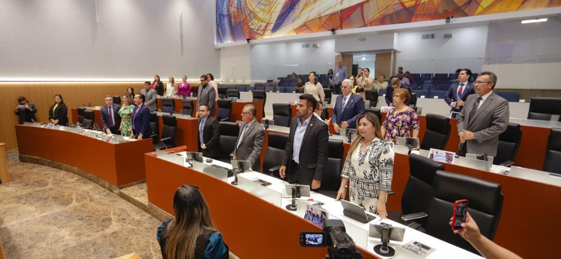 Discute Congreso de Sonora iniciativas sobre registros de nacimiento y defunción, orfandad y aportaciones a Isssteson