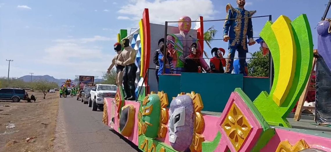 «Reviven» carros alegóricos del Carnaval de Guaymas en carnavalito ejidal