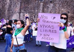 Gobierno federal pide a estados no criminalizar marchas del 8M y priorizar el diálogo