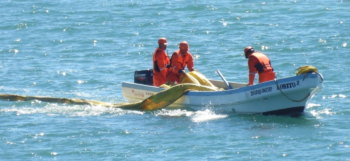 Ensayan atención a contingencia por derrame de hidrocarburos en Guaymas