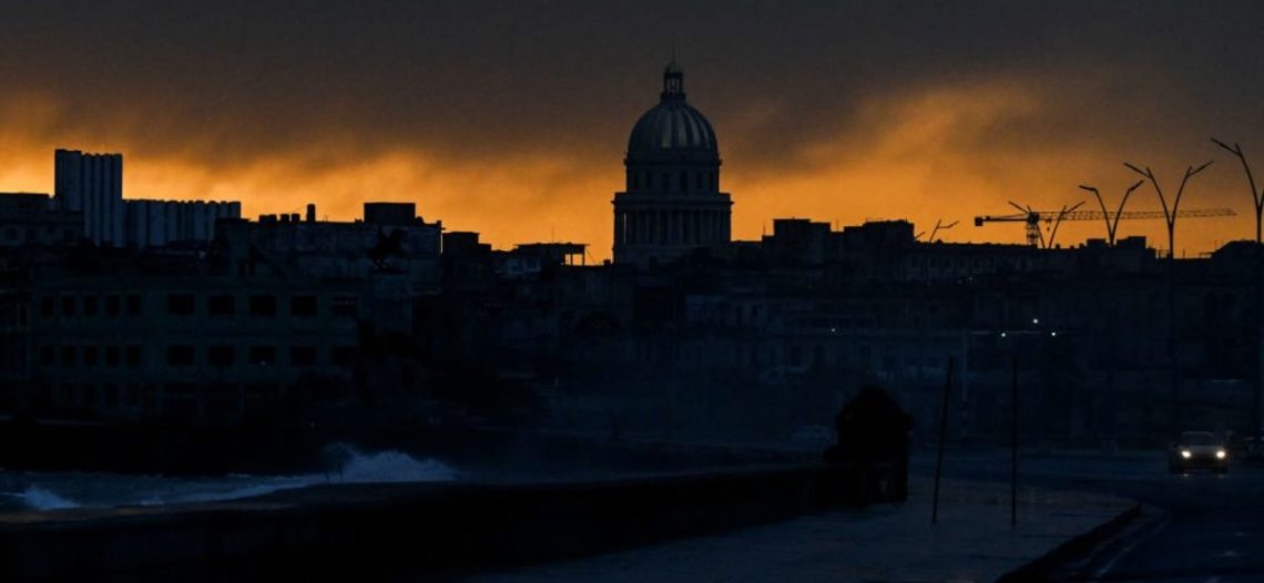 Cuba sufre nuevo apagón; 10 millones de habitantes se quedan sin luz