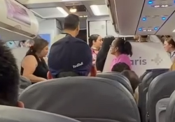 Exhiben a Volaris por viacrucis a viajeros en Ciudad Obregón