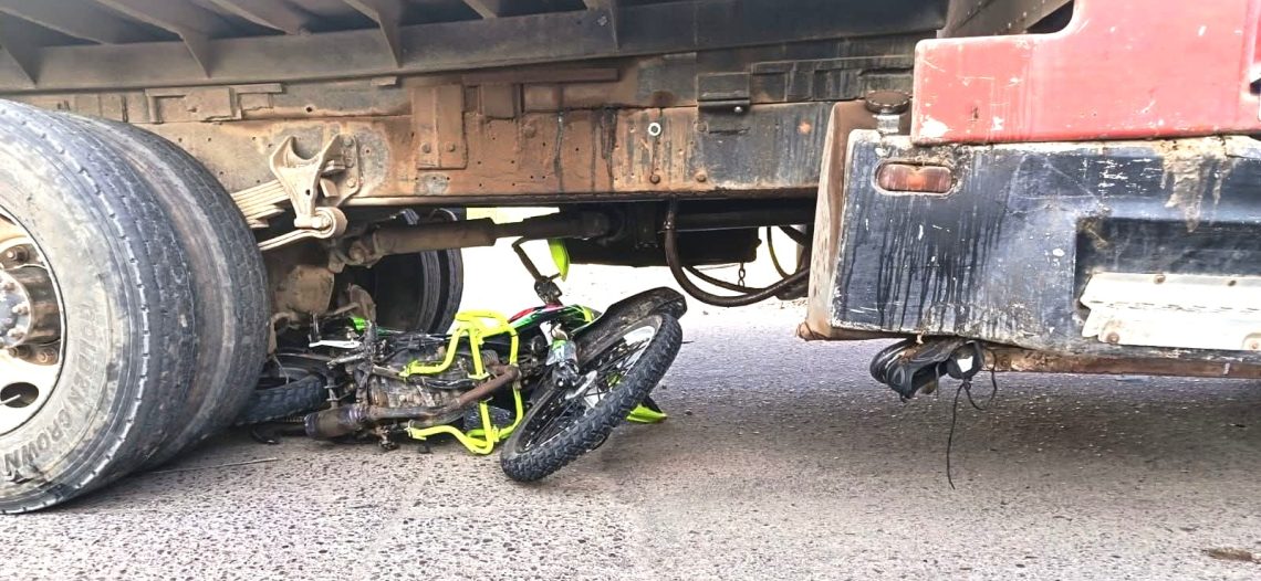 Fallece estudiante tras accidente de motocicleta en Empalme