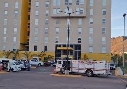 Clausuran hotel City Expréss tras activación de sistema contra incendio