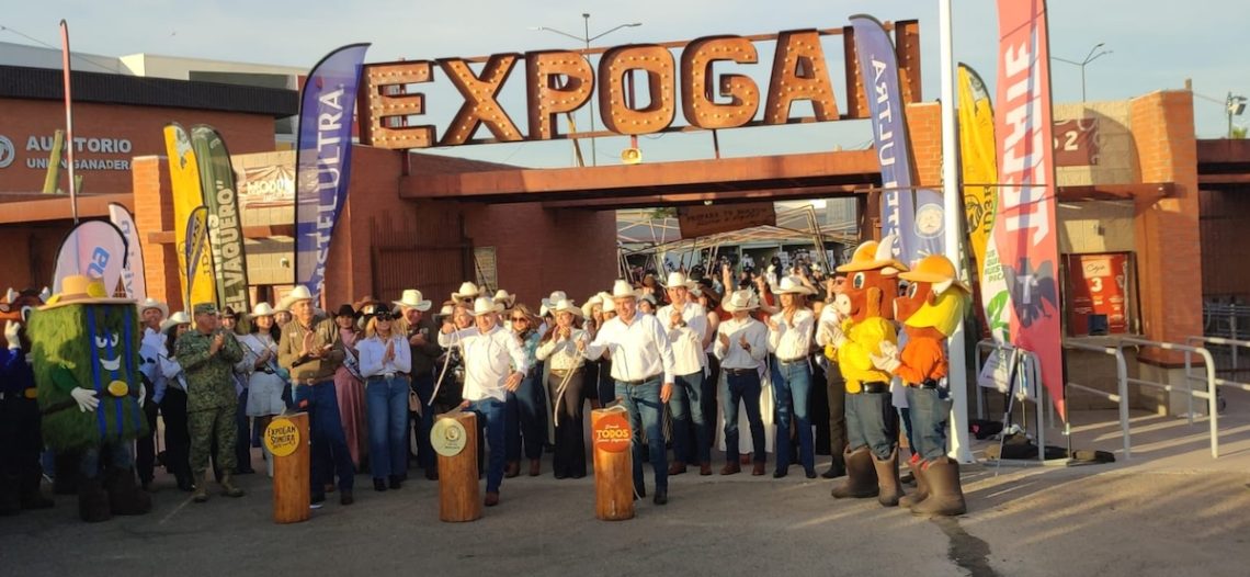 Realiza Alfonso Durazo el tradicional corte de reata de la Expogan 2026