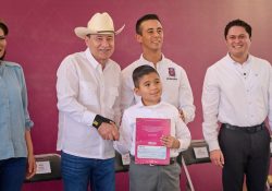Disminuye en Sonora 13% la deserción escolar con programa de becas