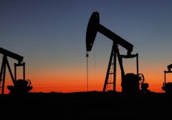 Irán suspende las exportaciones de petroquímicos hasta nuevo aviso