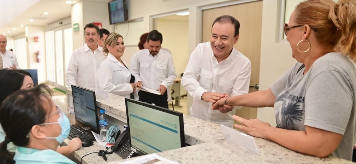 Gobernador Durazo impulsa mil becas médicas para fortalecer la salud
