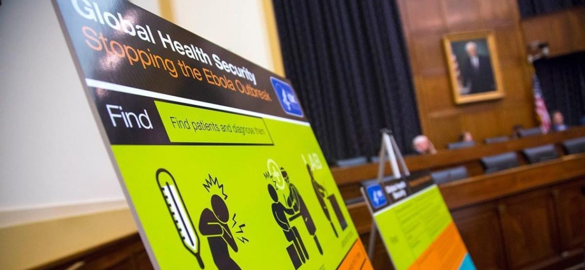 Médico alerta que México podría enfrentar un brote de ébola importado