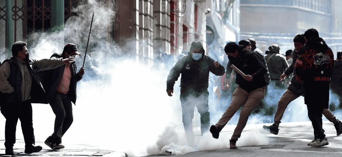 Entre bloqueos y marchas, Bolivia enfrenta su mayor crisis en décadas