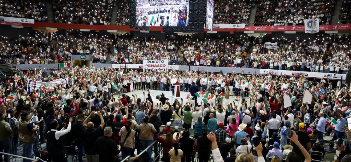Gobernador Durazo y más de 17 mil sonorenses respaldan a la Presidenta Sheinbaum