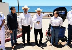 Gobernador Alfonso Durazo resuelve demanda de agua en Puerto Peñasco