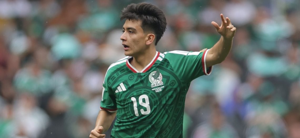 Gilberto Mora es el sexto jugador más joven en la historia en jugar un Mundial