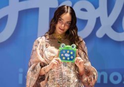 Belinda sorprende con broma de doble sentido en entrevista de Disney