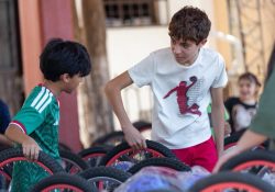 Gobernador Durazo cumple compromiso con la entrega de bicicletas