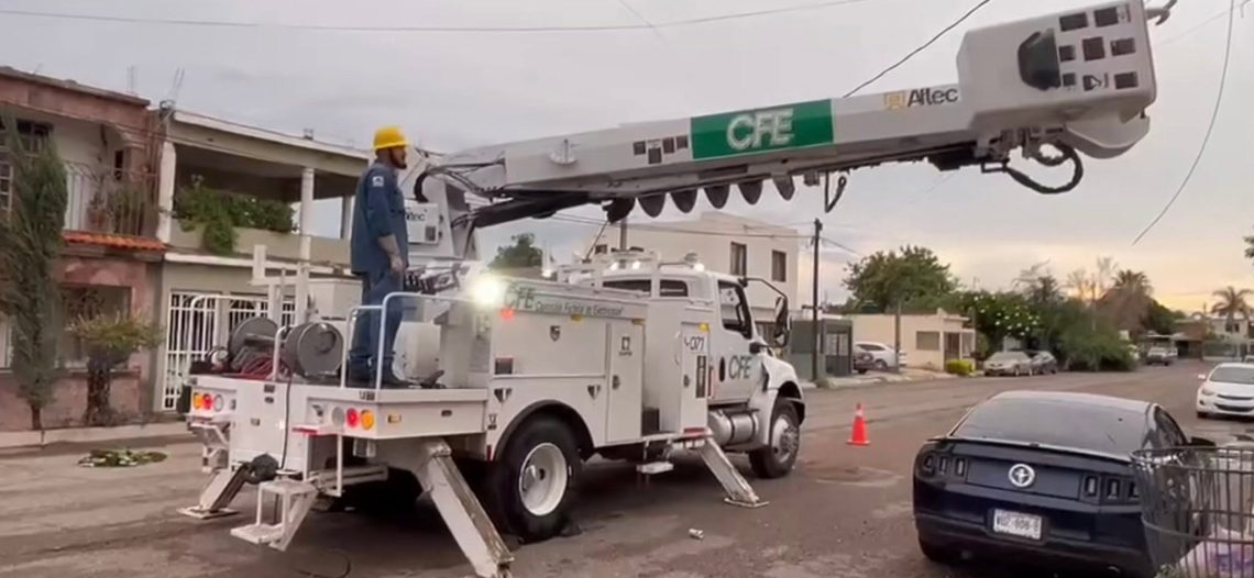 Avanza restablecimiento de energía eléctrica en Guaymas a un 90%