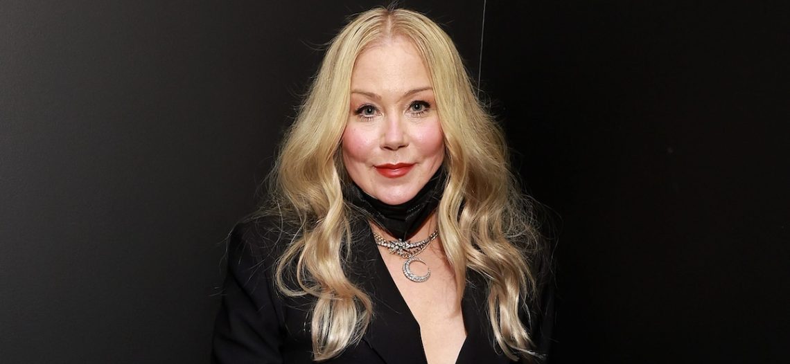 Christina Applegate recibe el alta tras cuatro meses hospitalizada en Los Ángeles
