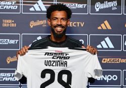 Vozinha es presentado por Colo-Colo tras brillar con Cabo Verde en Mundial