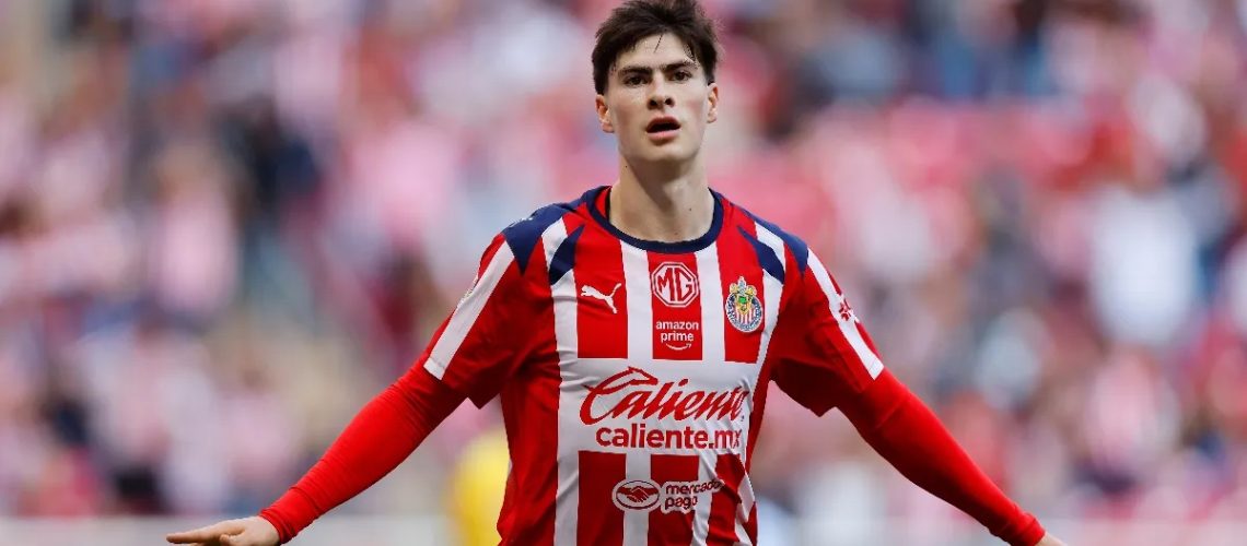 Olympiacos busca fichar a la ‘Hormiga’ González; Chivas analiza la oferta