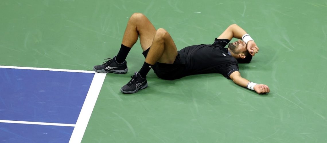 Novak Djokovic rompe en llanto tras caer en primera ronda del US Open
