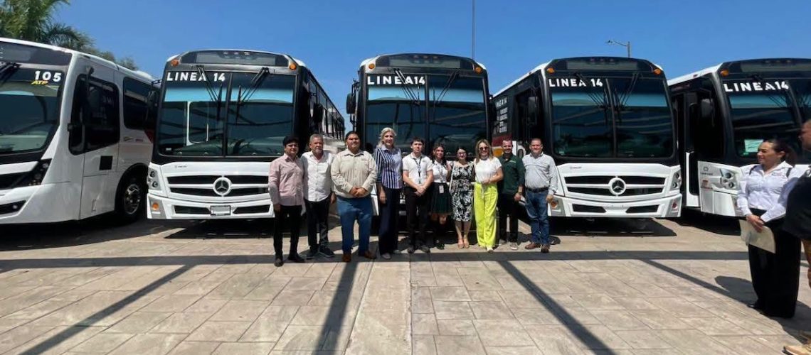 Gobernador Durazo entrega nuevas unidades transporte para Ciudad Obregón