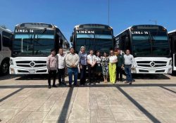 Gobernador Durazo entrega nuevas unidades transporte para Ciudad Obregón