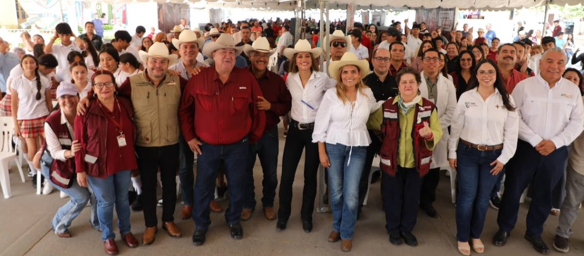 Gobernador Durazo acerca servicios de Sonora Atiende a familias de Ures