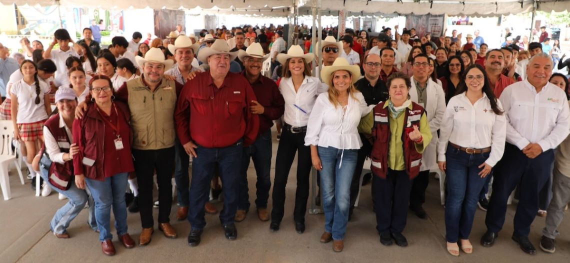 Gobernador Durazo acerca servicios de Sonora Atiende a familias de Ures