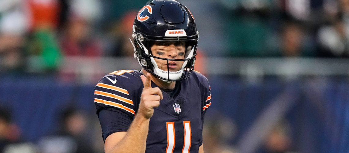 Case Keenum reaparece como titular y Chicago aplasta 27-7 a los Eagles