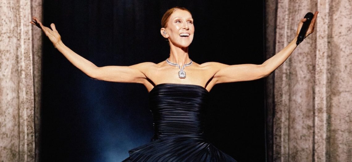 Céline Dion regresa a los escenarios de París después de seis años de ausencia