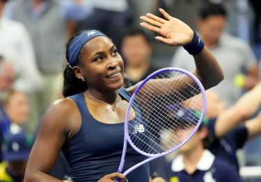 Coco Gauff debuta con triunfo en US Open y mantiene la mira en el número uno