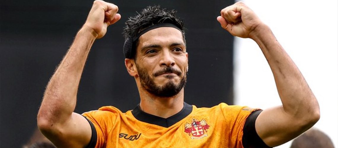 Raúl Jiménez mantiene paso perfecto en penales y marca con Wolverhampton