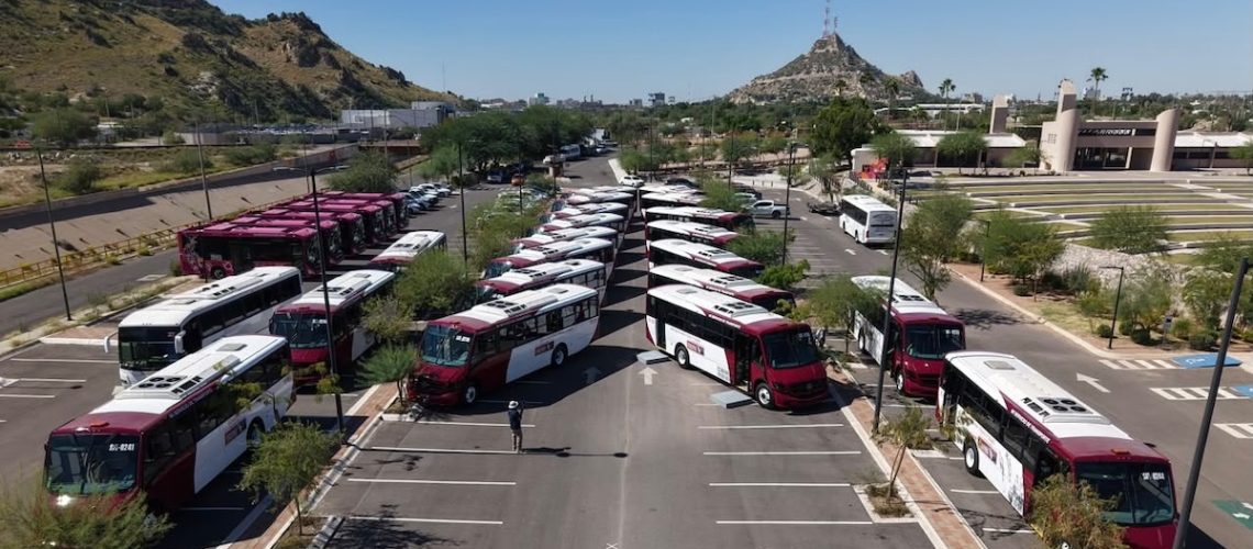 Gobernador Alfonso Durazo moderniza transporte público de Hermosillo