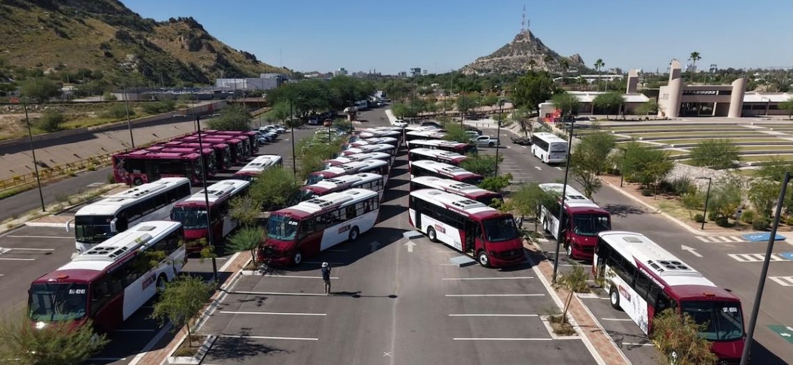 Gobernador Alfonso Durazo moderniza transporte público de Hermosillo