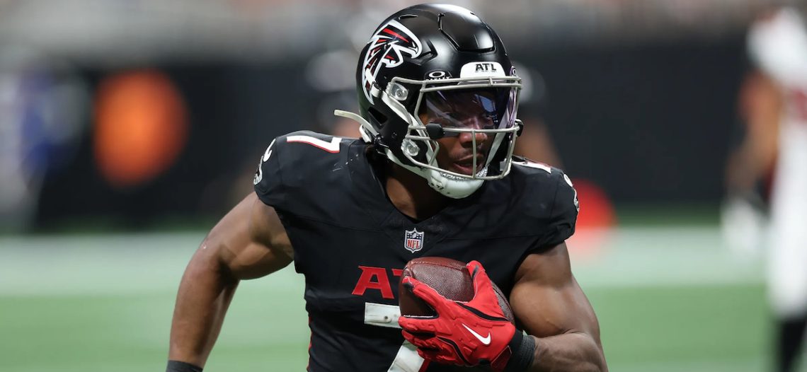 Bijan Robinson lidera triunfo de Falcons ante Saints en Monday Night Football