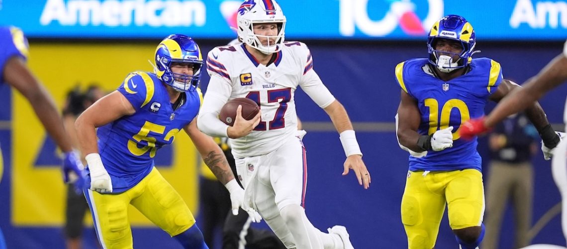 Bills derrotan a Rams en tiempo extra tras un espectacular duelo de la NFL
