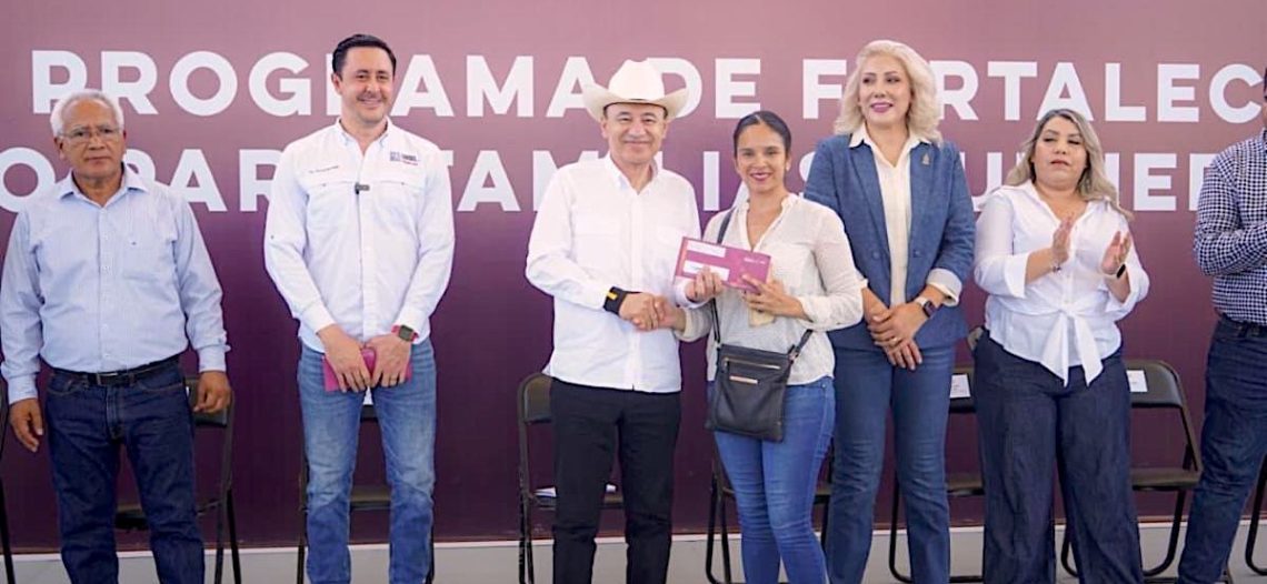 Familias vulnerables de Sonora reciben cuarto depósito de apoyo económico