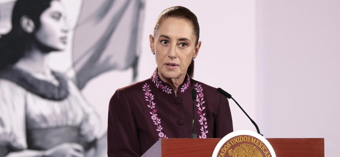 Claudia Sheinbaum plantea usar inteligencia artificial para distribuir medicinas