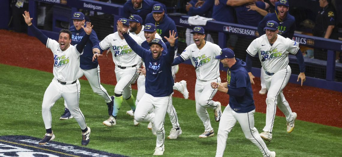 Rays vencen a Cleveland y avanzan a la Serie Mundial ante los Cerveceros